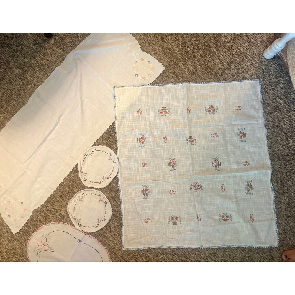 Vintage Floral Linen Lot